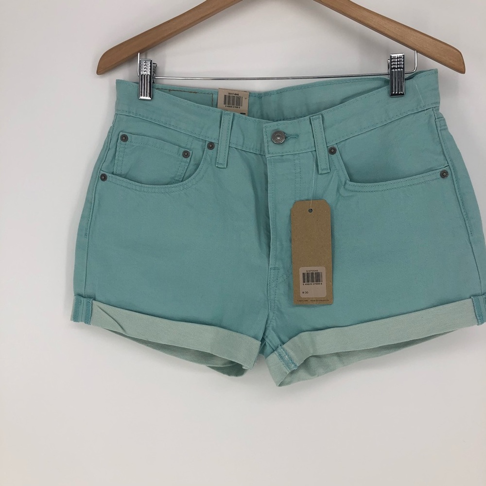 Levi’s 501 Cuffed Hem Mid Rise Denim‎ Jean Shorts